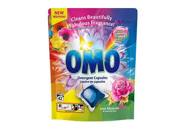 Pesukapslid OMO Rose Blossom 42tk