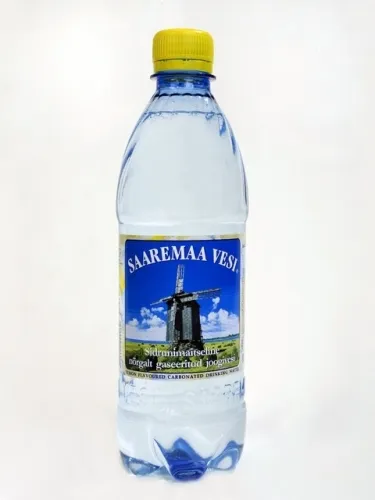 SAAREMAA VESI Sidrunimaitseline nõrgalt karboniseeritud 0,5 L