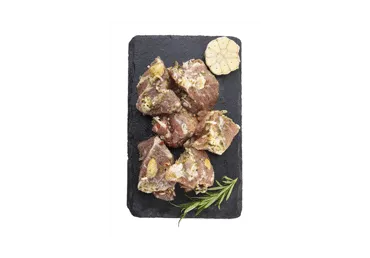 LIETUVIŠKAS kiaulienos sprandinės šašlykas su česnakais, 1 kg