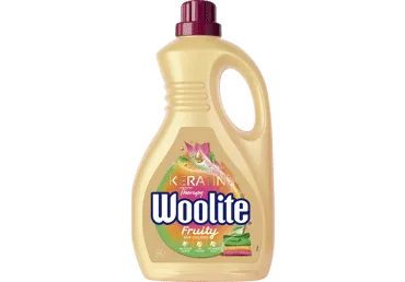 Skystasis skalbiklis WOOLITE KERATIN THERAPY FRUITY, 45 sk., 2.7 l