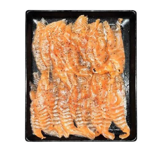 Atvėsinta atlantinių lašišų filė, raikyta, sūdyta, su pipirais, 1 kg
