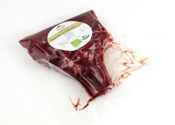 Ekologiška elnienos nugarinė BERZGAINIŲ DVARAS, su šonkauliu, sausai brandinta, ~300 g LT-EKO-001