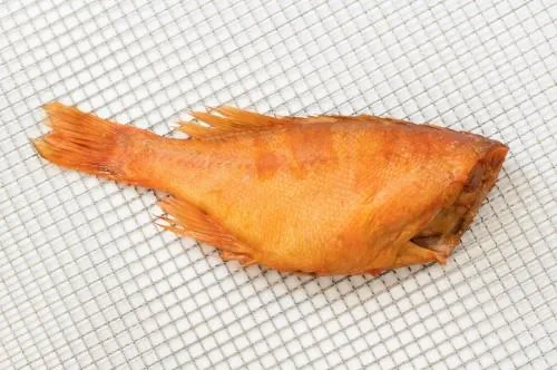 FS Karštai rūkytas didysis jūros ešerys, skrostas, be galvos, 350-550 g, kg