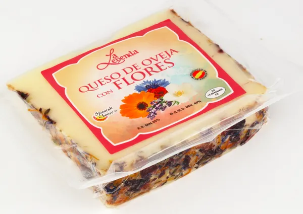 Cietais siers ar ziediem LA LEYENDA, 5 mēneši., 150g