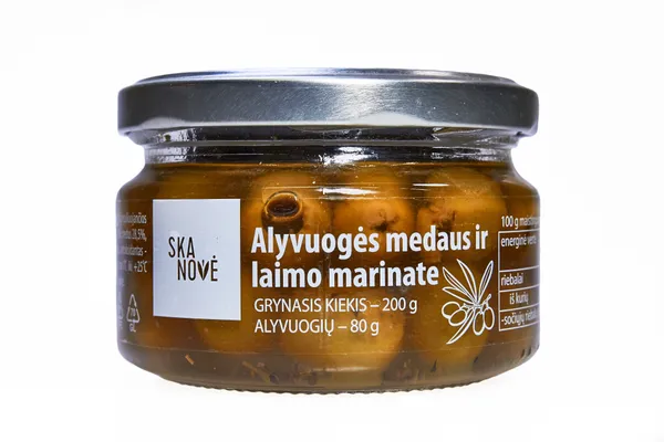 Marinuotos žaliosios alyvuogės SKANOVĖ, be kauliuko, su medumi ir laimu, 200g