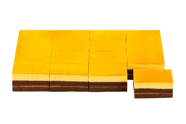Šaldytas mangų ir šokolado pyragas, pjausytas, (16x110g), 1,8 kg