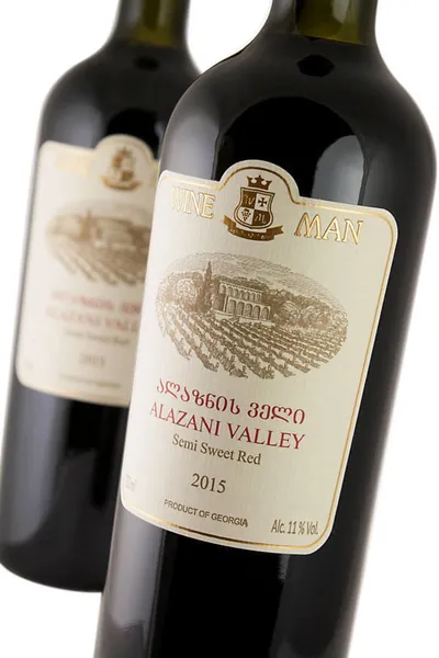Vynas, WINE MAN, Alazani Valley, pusiau saldus, raudonas, 11%, 0,75l
