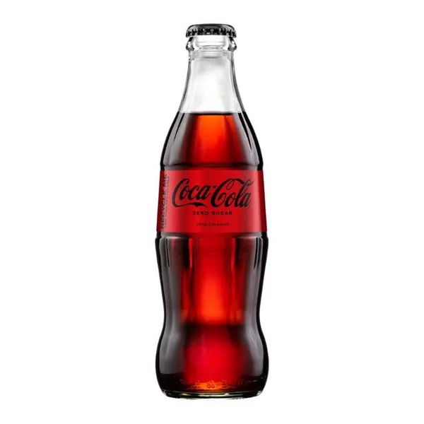 Gāzēts dzēr. Coca Cola Zero stiklā