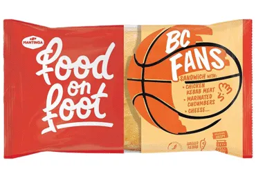 Sendvičs ar vistas kebabu, marinētiem gurķiem un sieru FOOD ON FOOT 255g