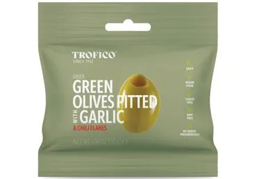 Zaļās olīvas bez kauliņiem ar ķiplokiem un čili TROFICO 30g