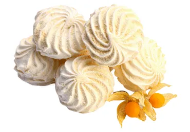 Zefīrs krējuma ar vafeļu skaidiņām sver.