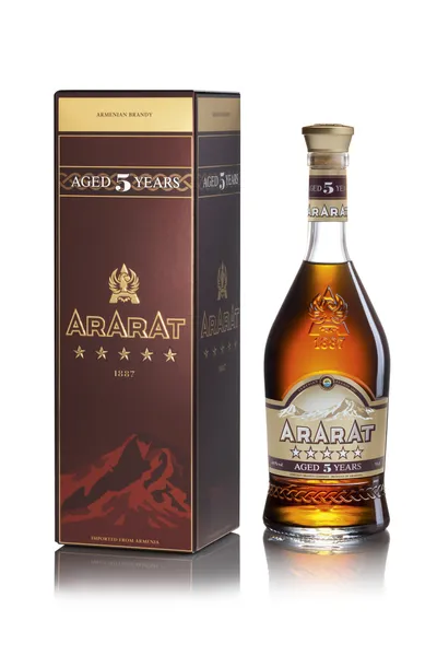 Brendijs Ararat 5* 40% 0,5l