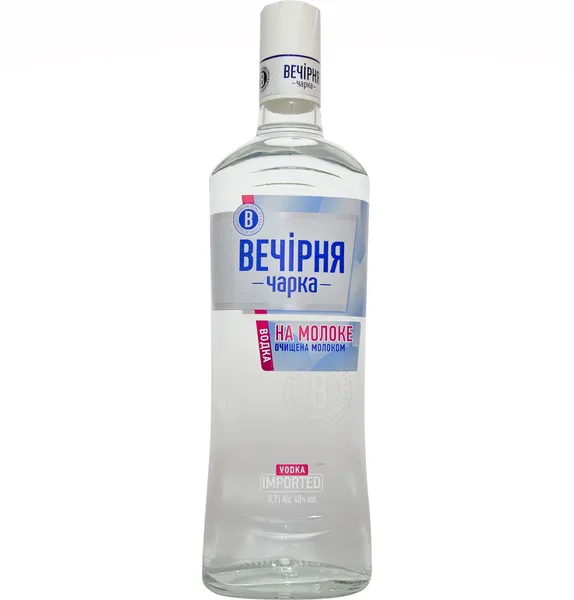 Degvīns Vechirnja Charka na moloke 40% 0.7l