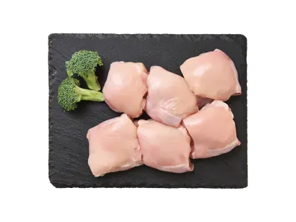 Atkauloti cāļu šķiņķi bez ādas