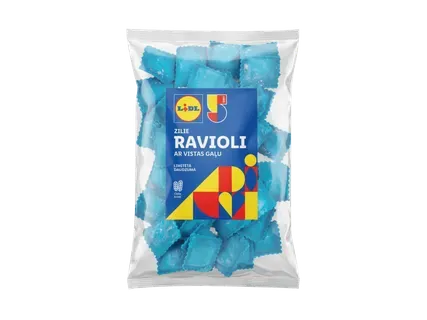 Zilie pildītie makaroni Ravioli ar vistas gaļu