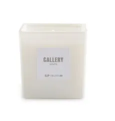 Aromātiskā svece Gallery White, 8 x 8 cm, H 8 cm, 220 g, līdz 48 st.