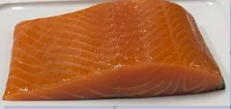 Atlantijas laša fileja auksti kūpināta, 250-400g, ar ādu, sver.