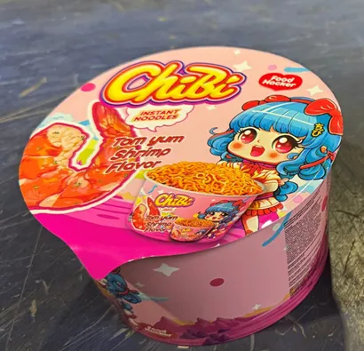 Ātri pagatavojamas nūdeles CHIBI ar Tom Yum garneļu garšu, traukā, 85g