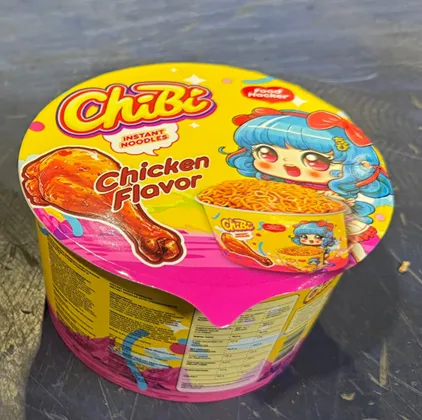 Ātri pagatavojamas nūdeles CHIBI ar vistas garšu, traukā, 85g