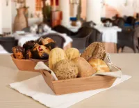 Koka kastīte servēšanai, ar roktur., 23x13x70 mm, 1 gab