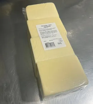 Nogatavināts puscietais siers Holandes, Latvijas Piens, 45% atgriezumi, ~4kg