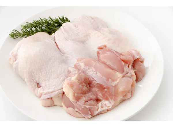 Saldētas atkaulotas broilera ceturtdaļas, A kategorija, ar ādu ~2kg HALAL