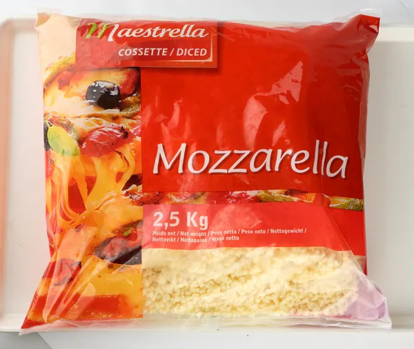 Siers Mozzarella MAESTRELLA Cosset 40%, kubiņi, 2,5kg
