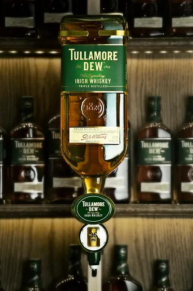 Viskijs TULLAMORE DEW Reverse Label, 40%, 4.5 l