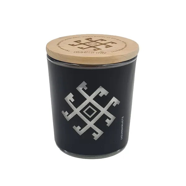 Aromātiska rapša vaska svece stikla glāzē Ugunskrusts