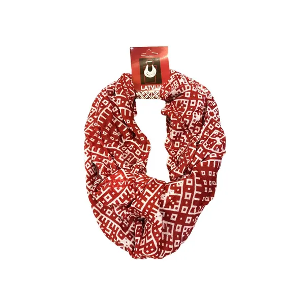 Šalle ar oderi ar Latvju zīmēm